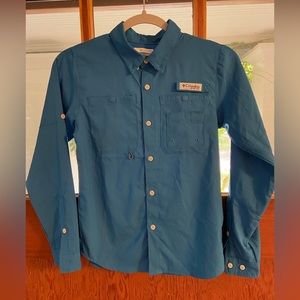 Youth size Medium 10-12 Columbia Performance Gear shirt